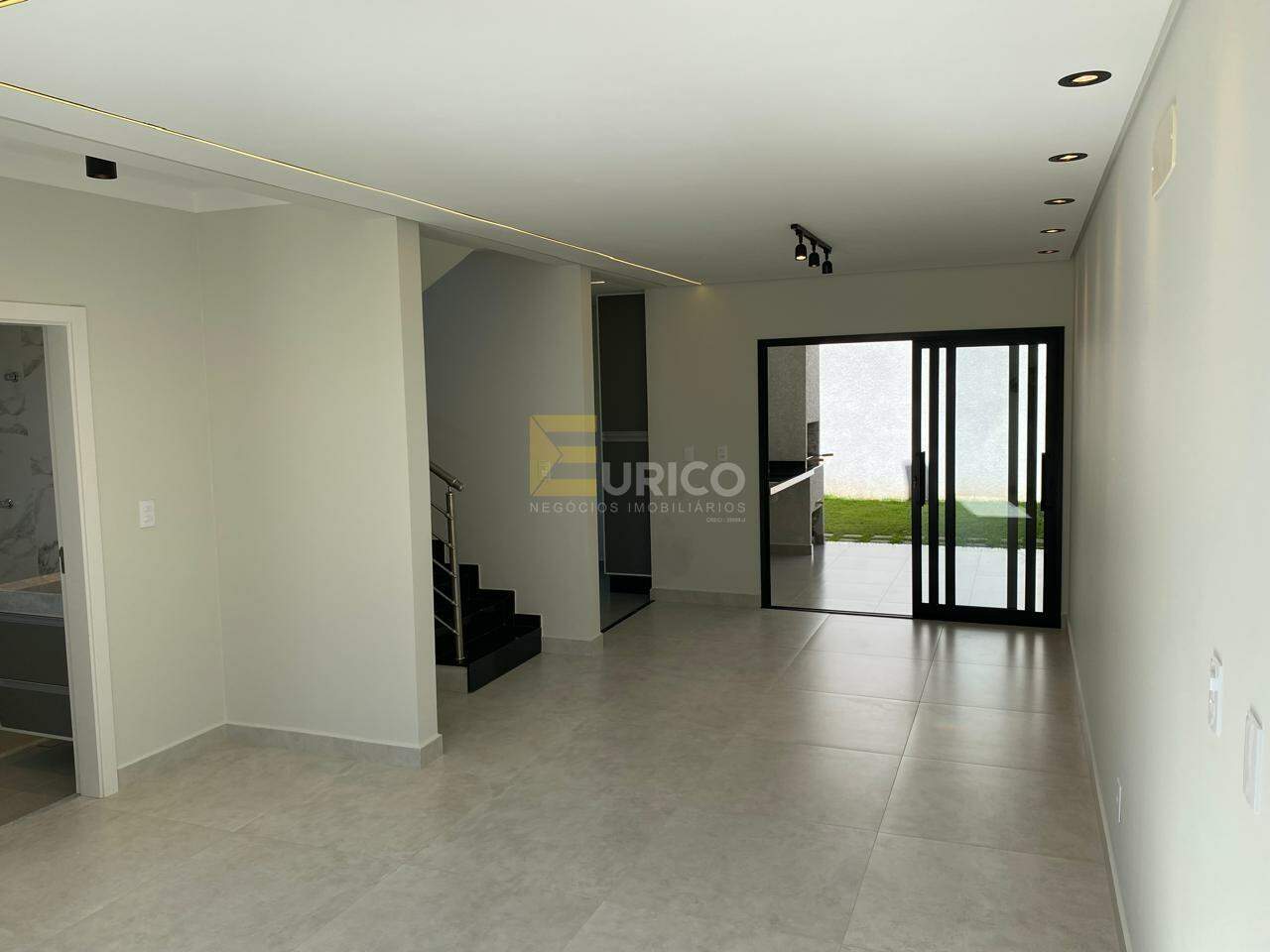 Casa em condomínio à venda no Condomínio Villaggio Maranello em Vinhedo/SP: 