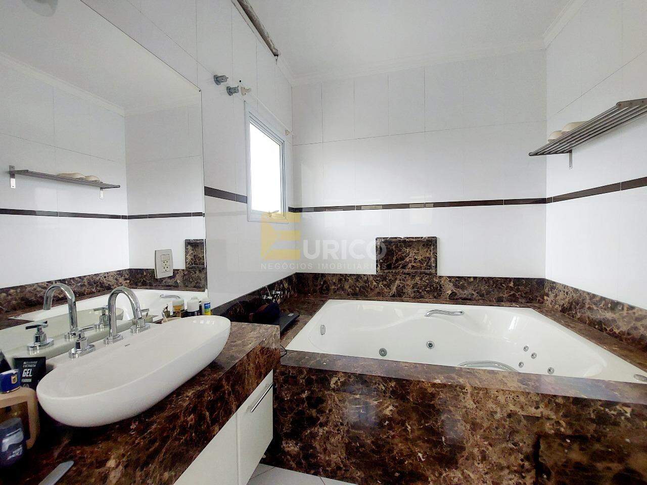 Casa em condomínio para aluguel no Condomínio Zurich Dorf em Valinhos/SP: 