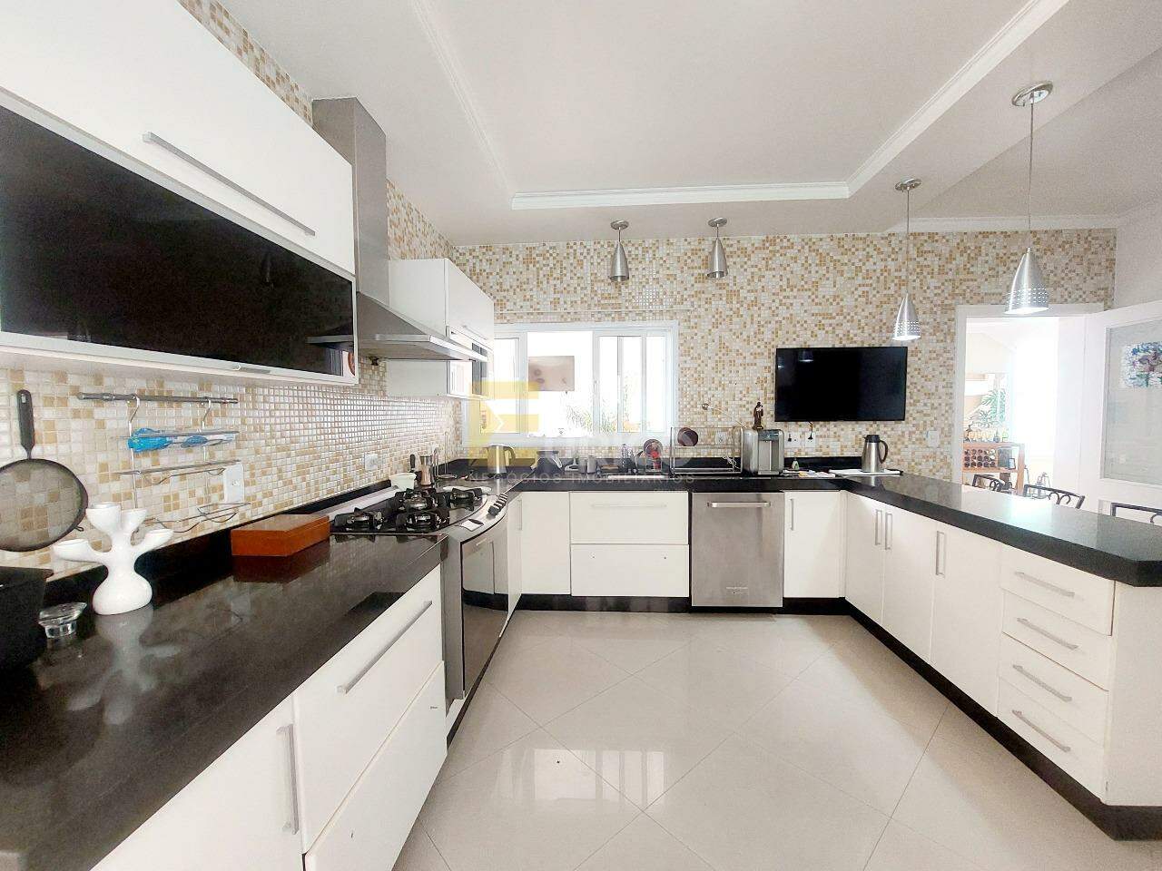 Casa em condomínio para aluguel no Condomínio Zurich Dorf em Valinhos/SP: 