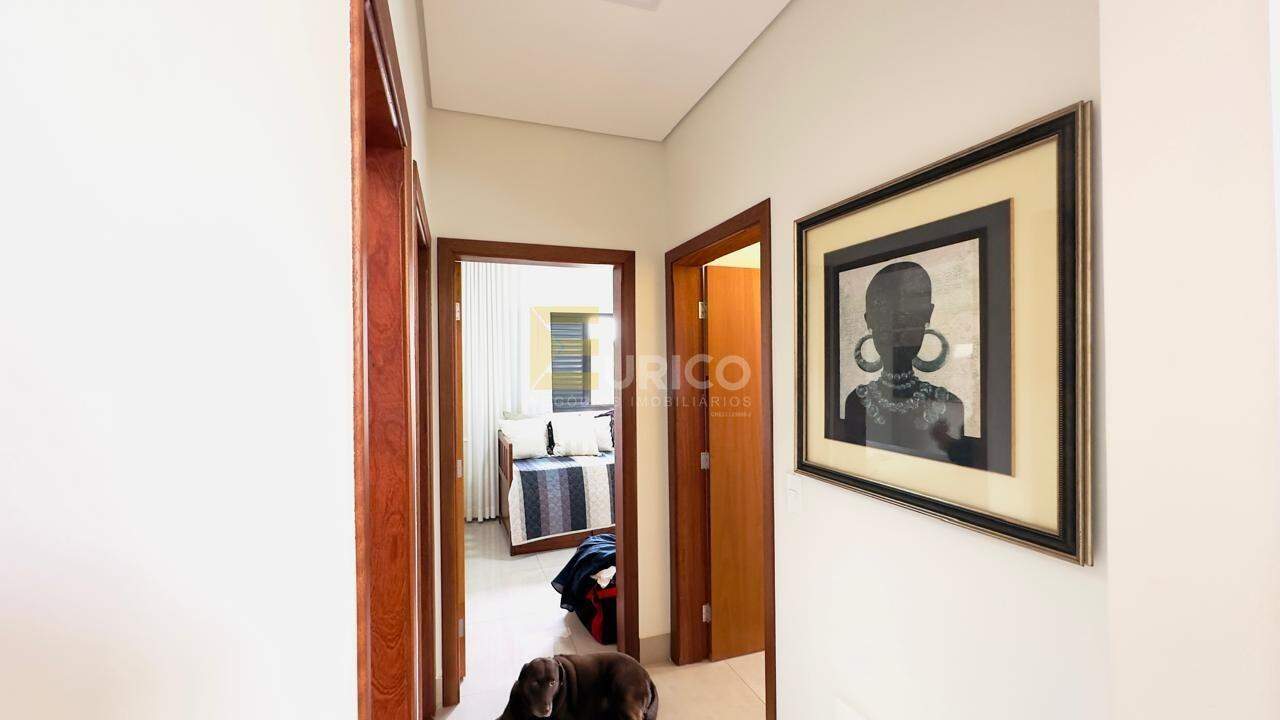 Casa em condomínio à venda no Condomínio Portal do Jequitibá em Valinhos/SP: 