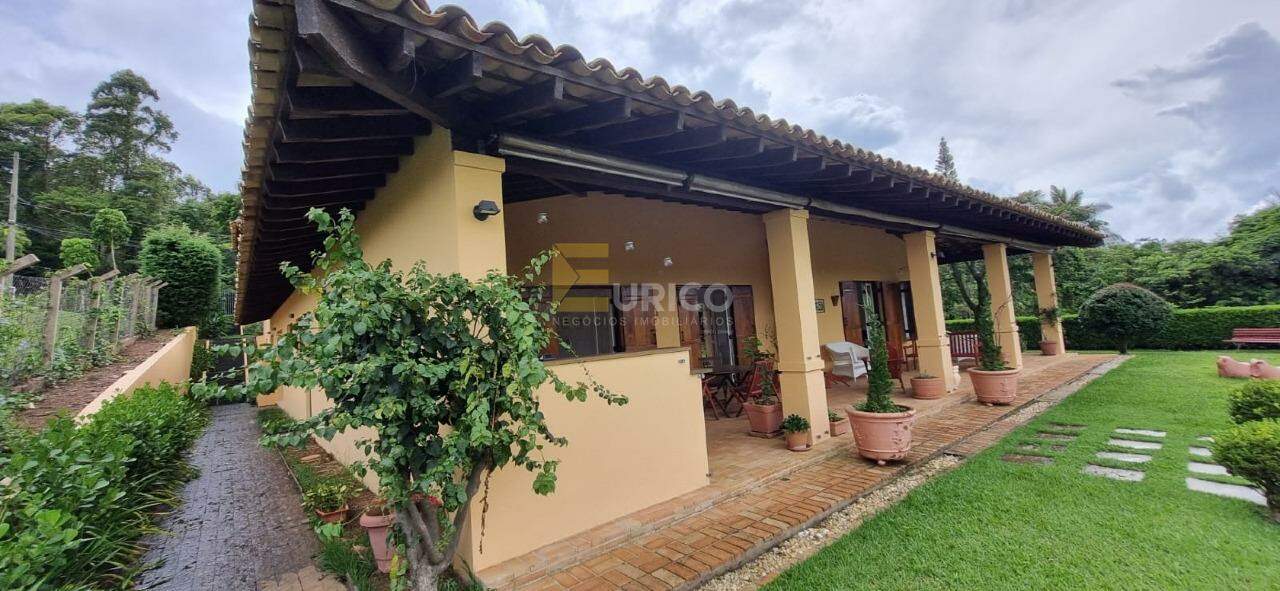 Casa em condomínio para aluguel no Condomínio Vale da Santa Fé em Vinhedo/SP: