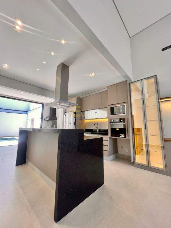 Casa em condomínio à venda no Condomínio Residencial Mont’Alcino em Valinhos/SP: 