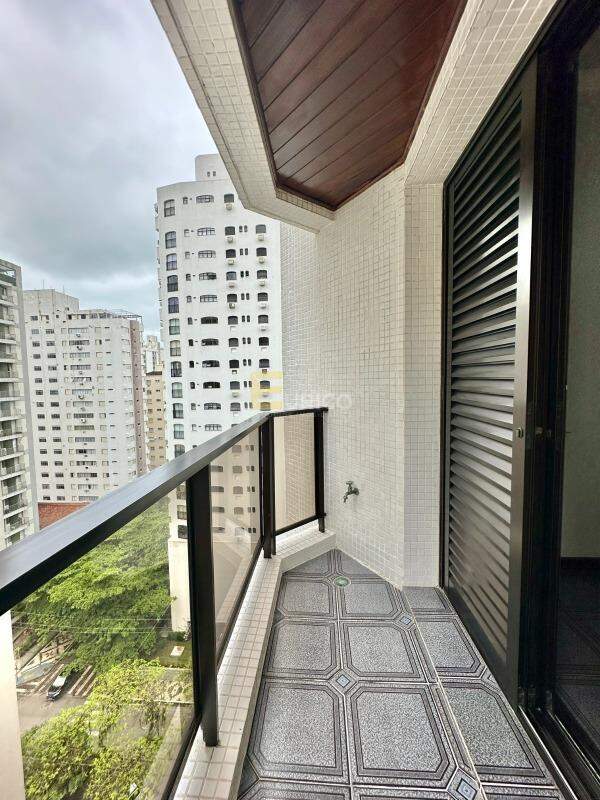 Apartamento à venda no PITANGUEIRAS em Guarujá/SP: 