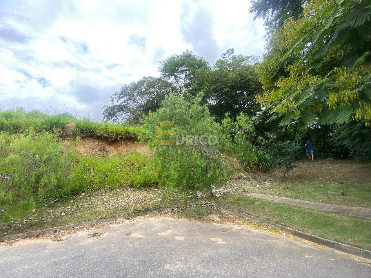 Terreno à venda no Bosque em Vinhedo/SP: 