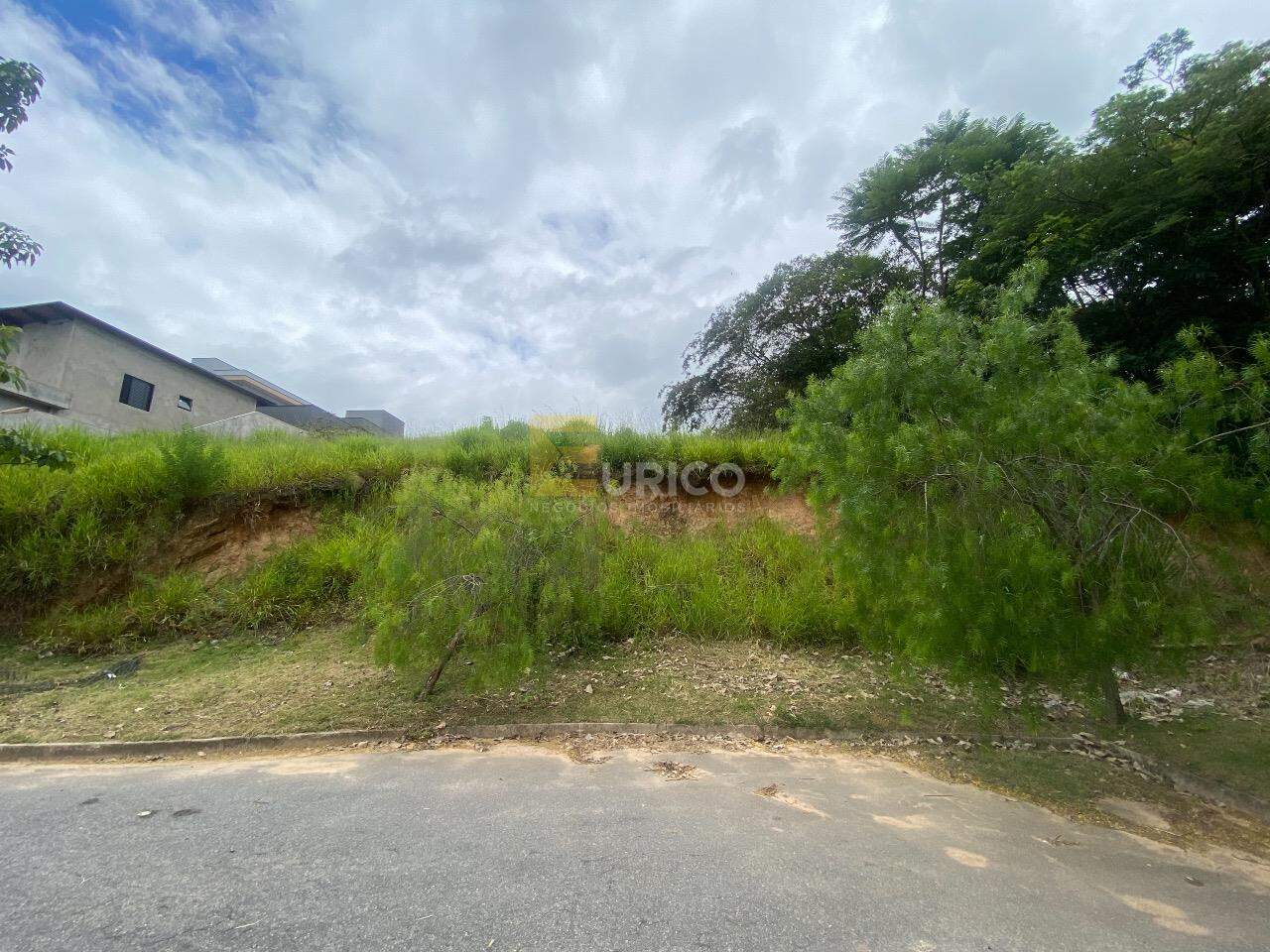 Terreno à venda no Bosque em Vinhedo/SP: 