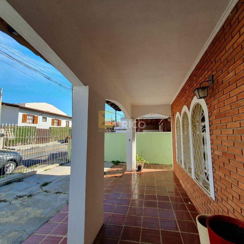 Casa à venda no VILA BOSSI em Louveira/SP: 