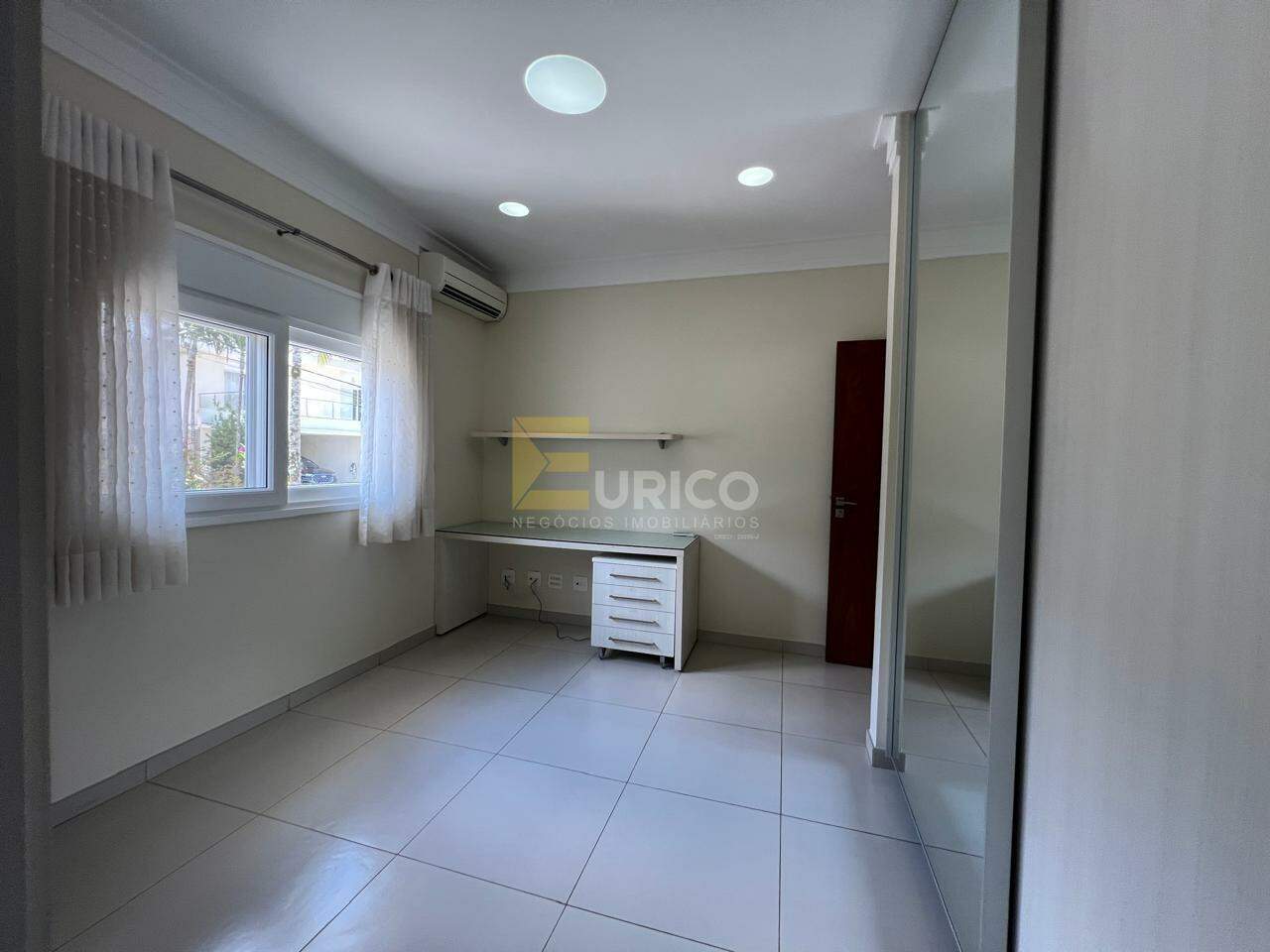 Casa em condomínio à venda no Condomínio Morada das Nascentes em Valinhos/SP: 