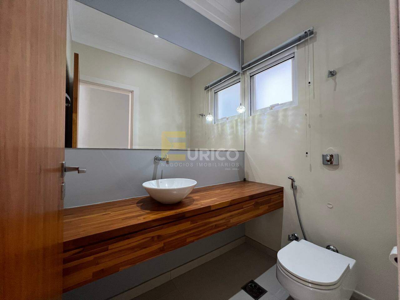 Casa em condomínio à venda no Condomínio Morada das Nascentes em Valinhos/SP: 