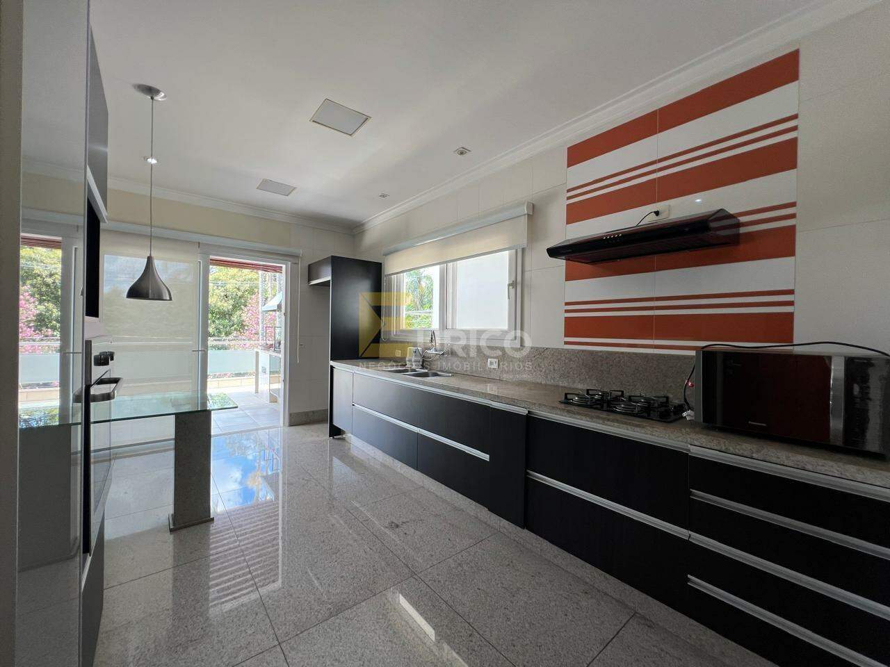 Casa em condomínio à venda no Condomínio Morada das Nascentes em Valinhos/SP: 