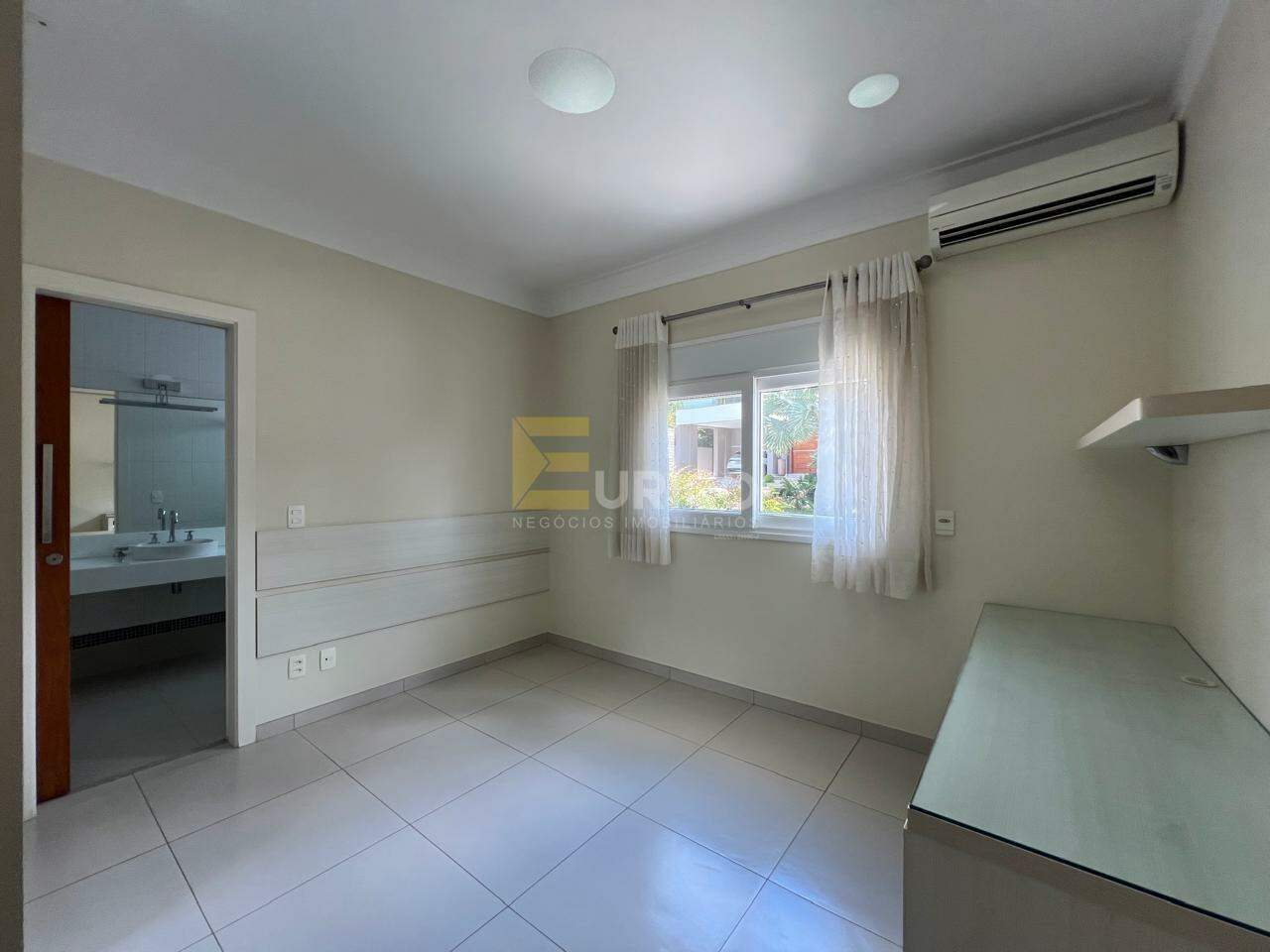 Casa em condomínio à venda no Condomínio Morada das Nascentes em Valinhos/SP: 