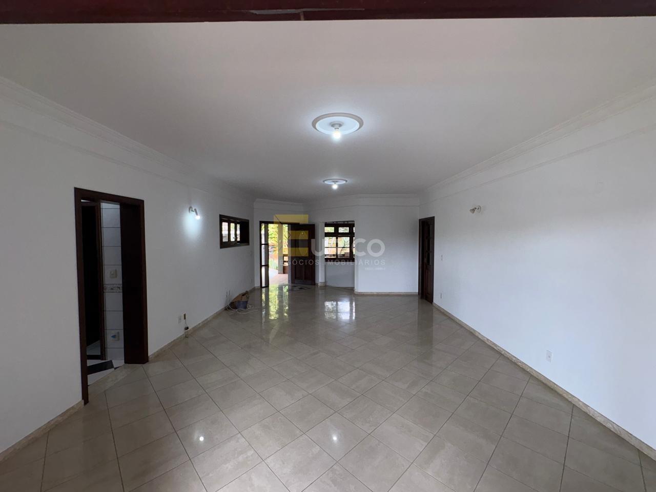 Casa em condomínio para aluguel no Condomínio Vista Alegre - Sede em Vinhedo/SP: sala