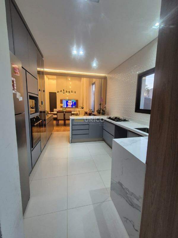 Casa em condomínio à venda no Condomínio Via Castelli em Louveira/SP: 