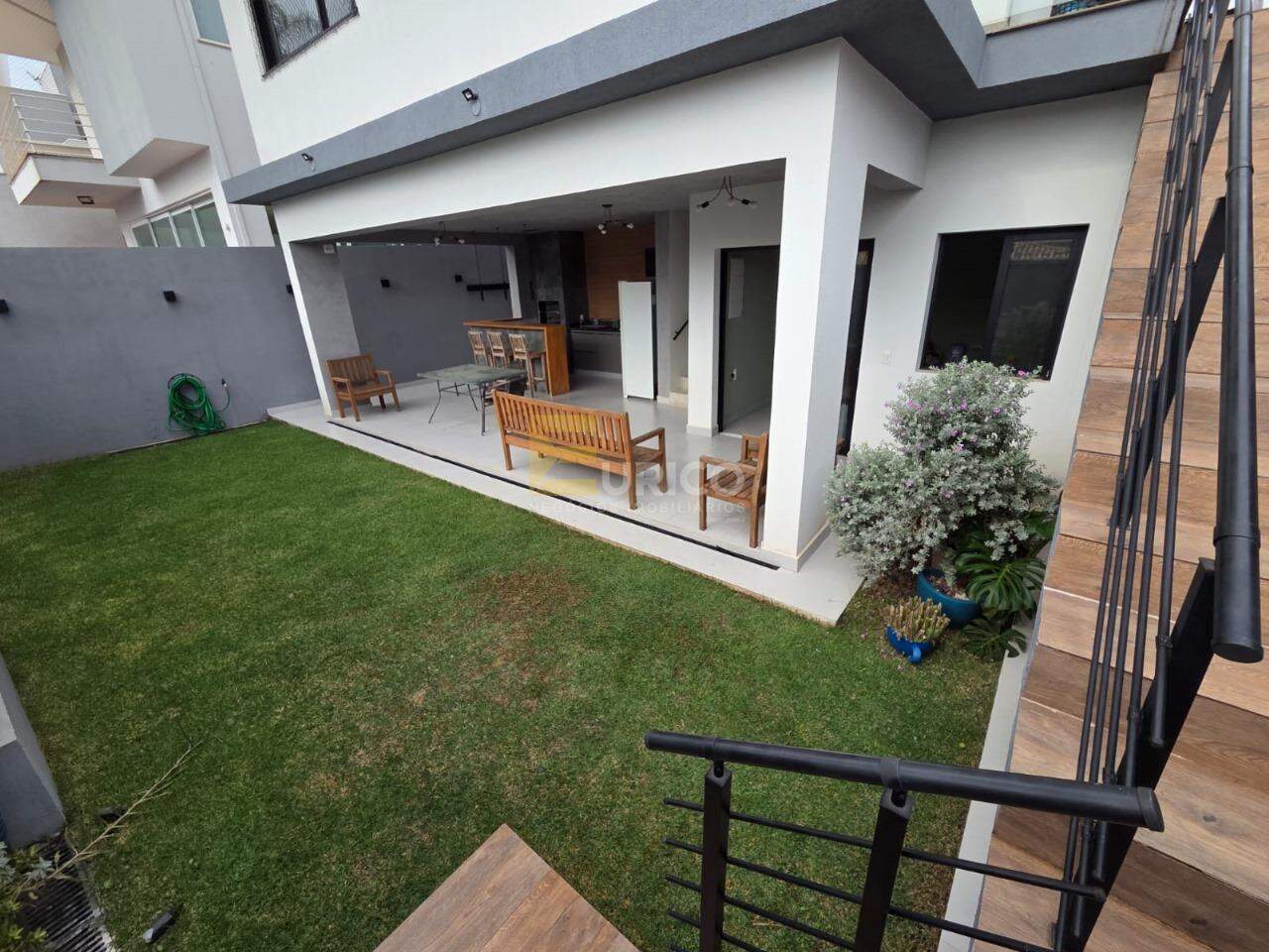 Casa em condomínio à venda no Condomínio Via Castelli em Louveira/SP: 