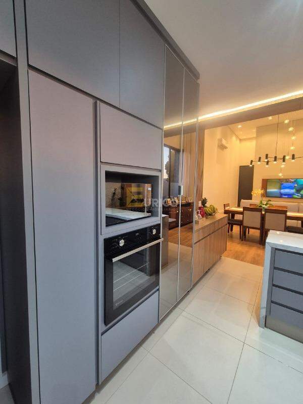 Casa em condomínio à venda no Condomínio Via Castelli em Louveira/SP: 