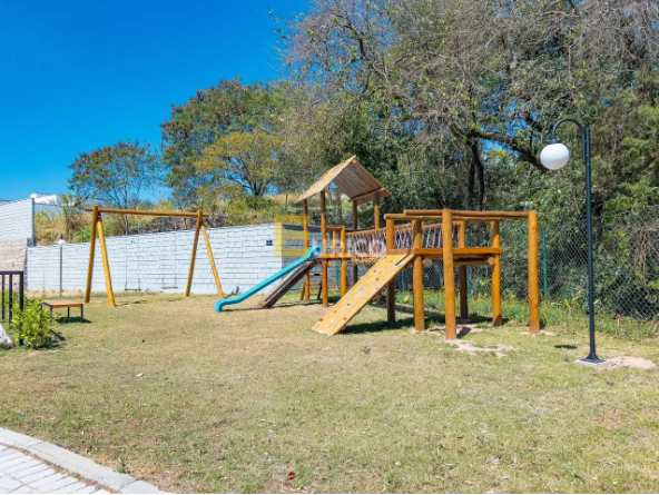 Terreno em Condomínio à venda no Condomínio Residencial San Lucca em Vinhedo/SP: 