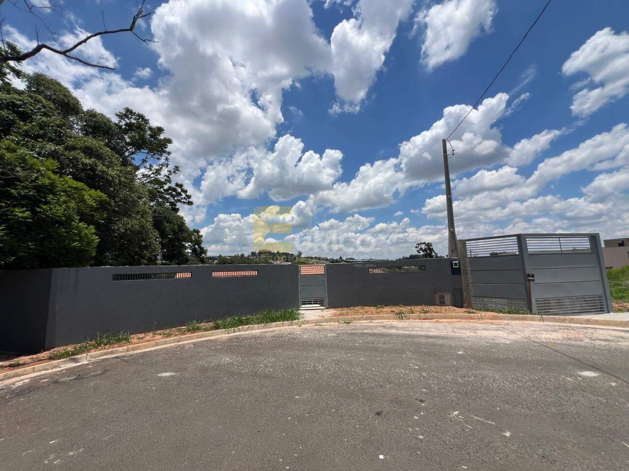 Casa à venda no Loteamento Villa Realle em Louveira/SP: