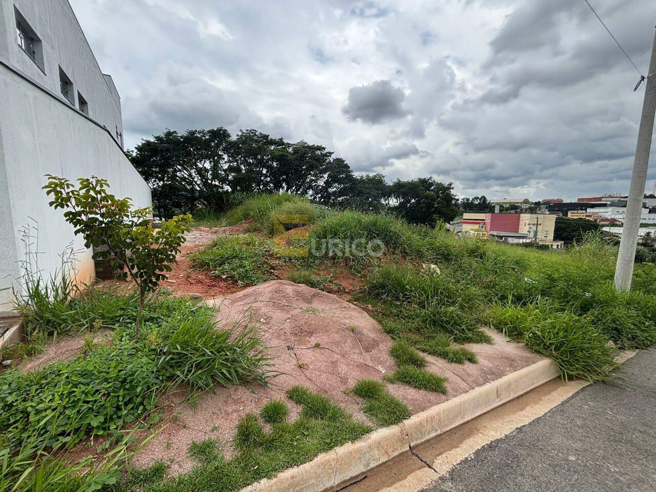 Terreno à venda no Santa Claudina em Vinhedo/SP: 