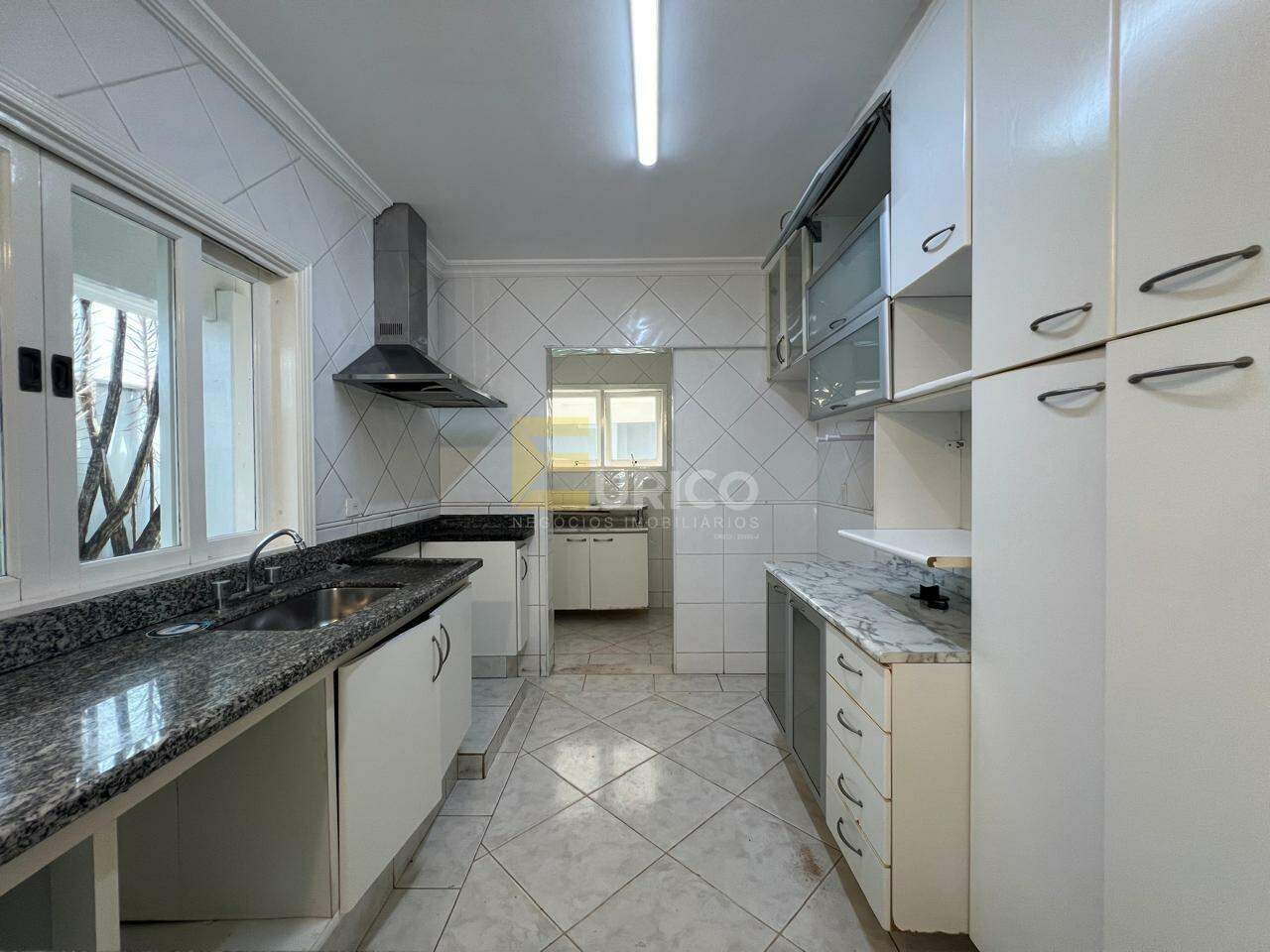 Casa em condomínio à venda no Condomínio Villaggio Capríccio em Louveira/SP: 