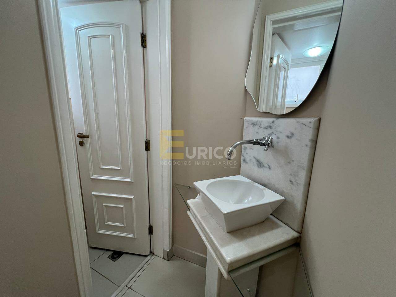 Casa em condomínio à venda no Condomínio Villaggio Capríccio em Louveira/SP: 