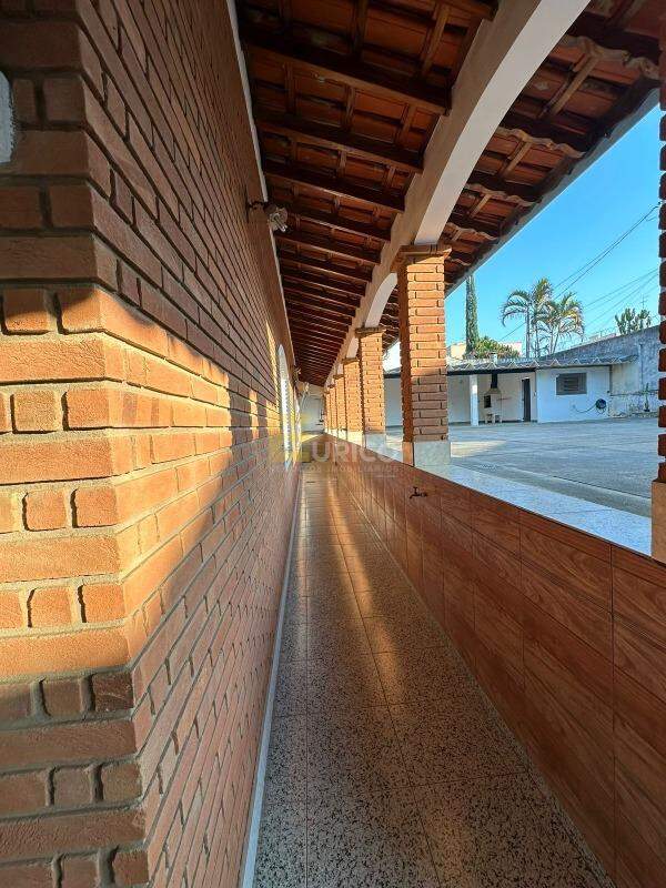 Casa à venda no JARDIM LORENA em Valinhos/SP: 