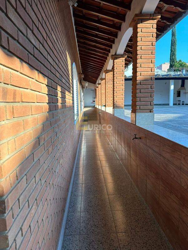 Casa à venda no JARDIM LORENA em Valinhos/SP: 