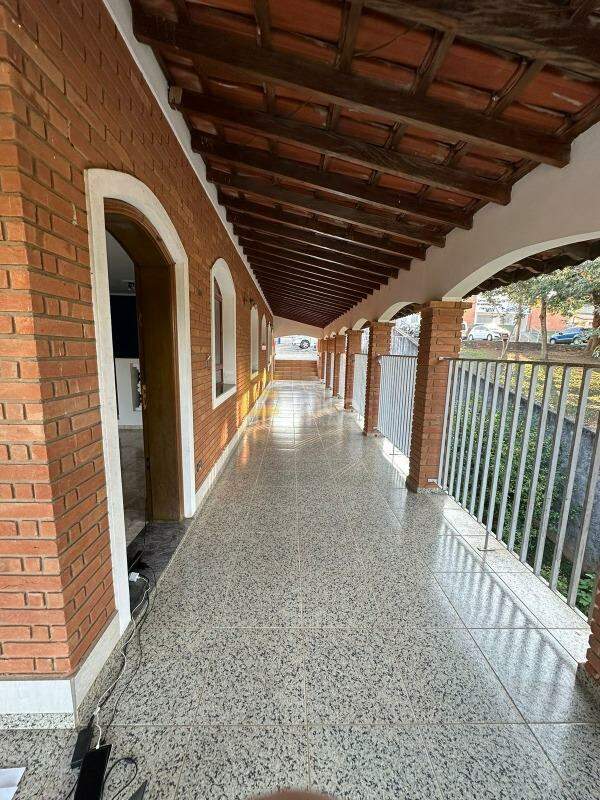 Casa à venda no JARDIM LORENA em Valinhos/SP: 