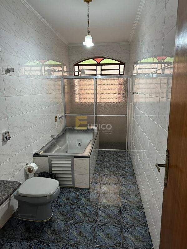 Casa à venda no JARDIM LORENA em Valinhos/SP: 
