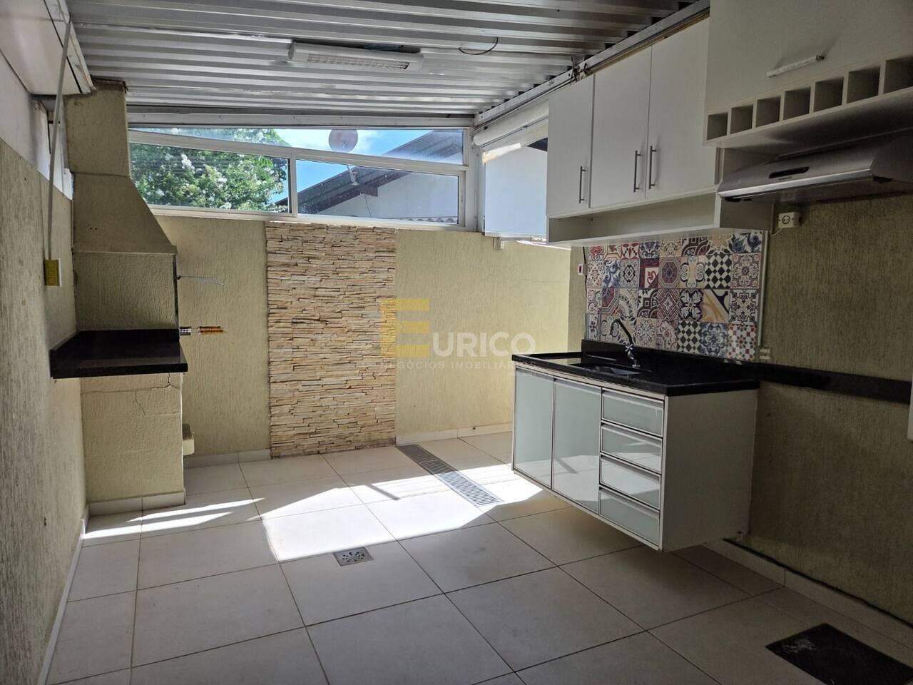Casa em condomínio à venda no Condomínio Grape Village em Vinhedo/SP: