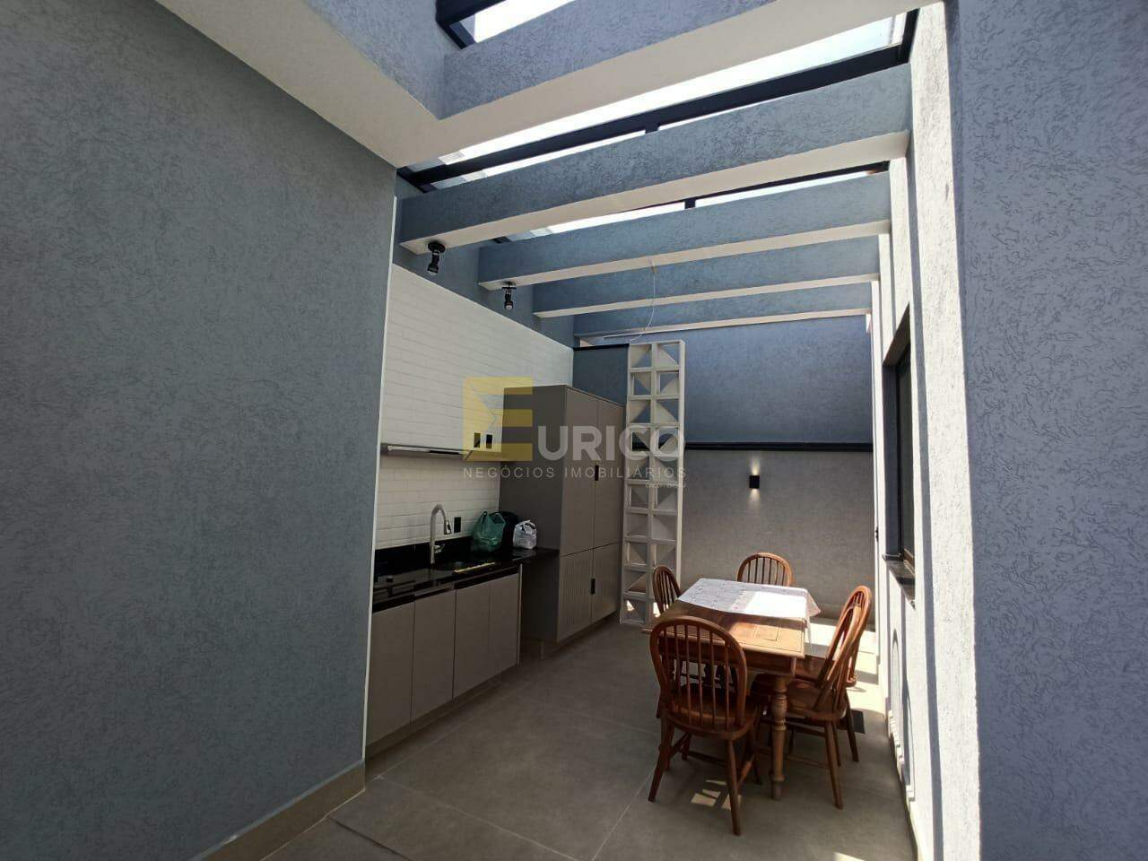 Casa em condomínio à venda no Condomínio Flor da Serra em Valinhos/SP: 