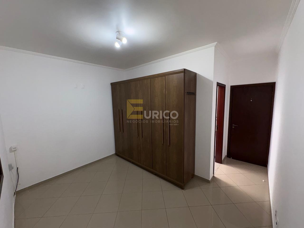 Casa em condomínio à venda no Condomínio Vista Alegre - Sede em Vinhedo/SP: 3ª suíte