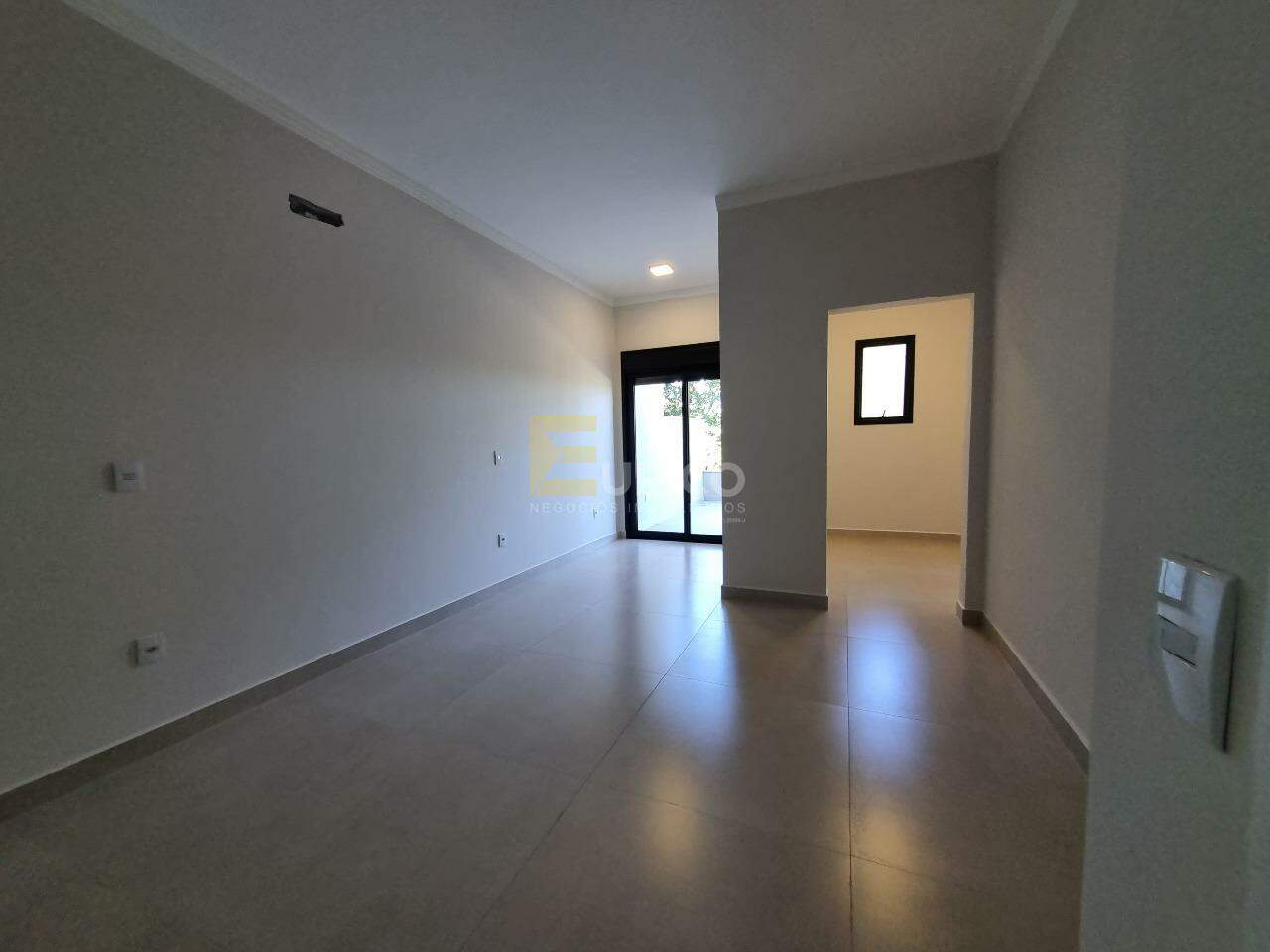 Casa em condomínio à venda no Condomínio Reserva da Mata em Vinhedo/SP: Suíte Master
