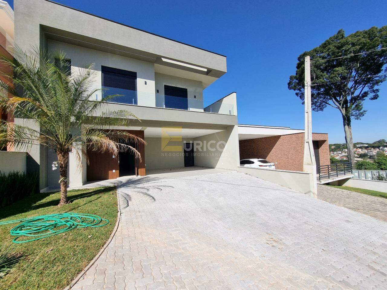 Casa em condomínio à venda no Condomínio Reserva da Mata em Vinhedo/SP: fachada 