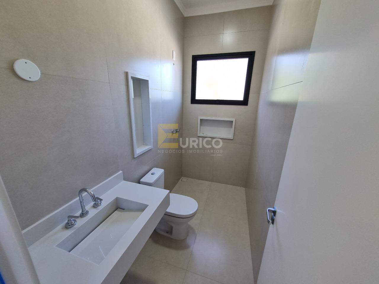 Casa em condomínio à venda no Condomínio Reserva da Mata em Vinhedo/SP: Banheiro da 2a.suíte
