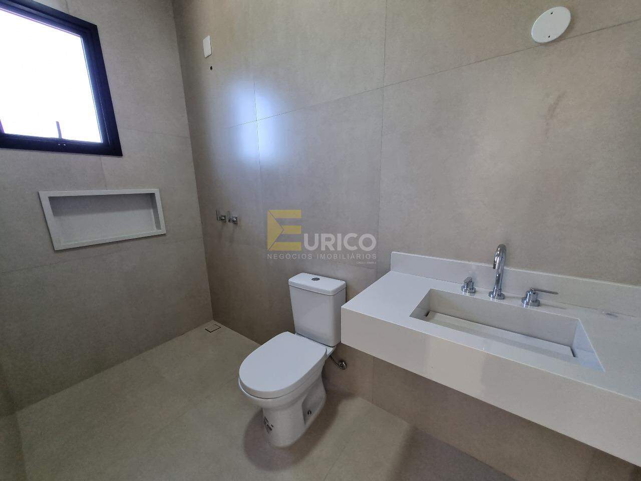 Casa em condomínio à venda no Condomínio Reserva da Mata em Vinhedo/SP: banheiro 4a. suíte 