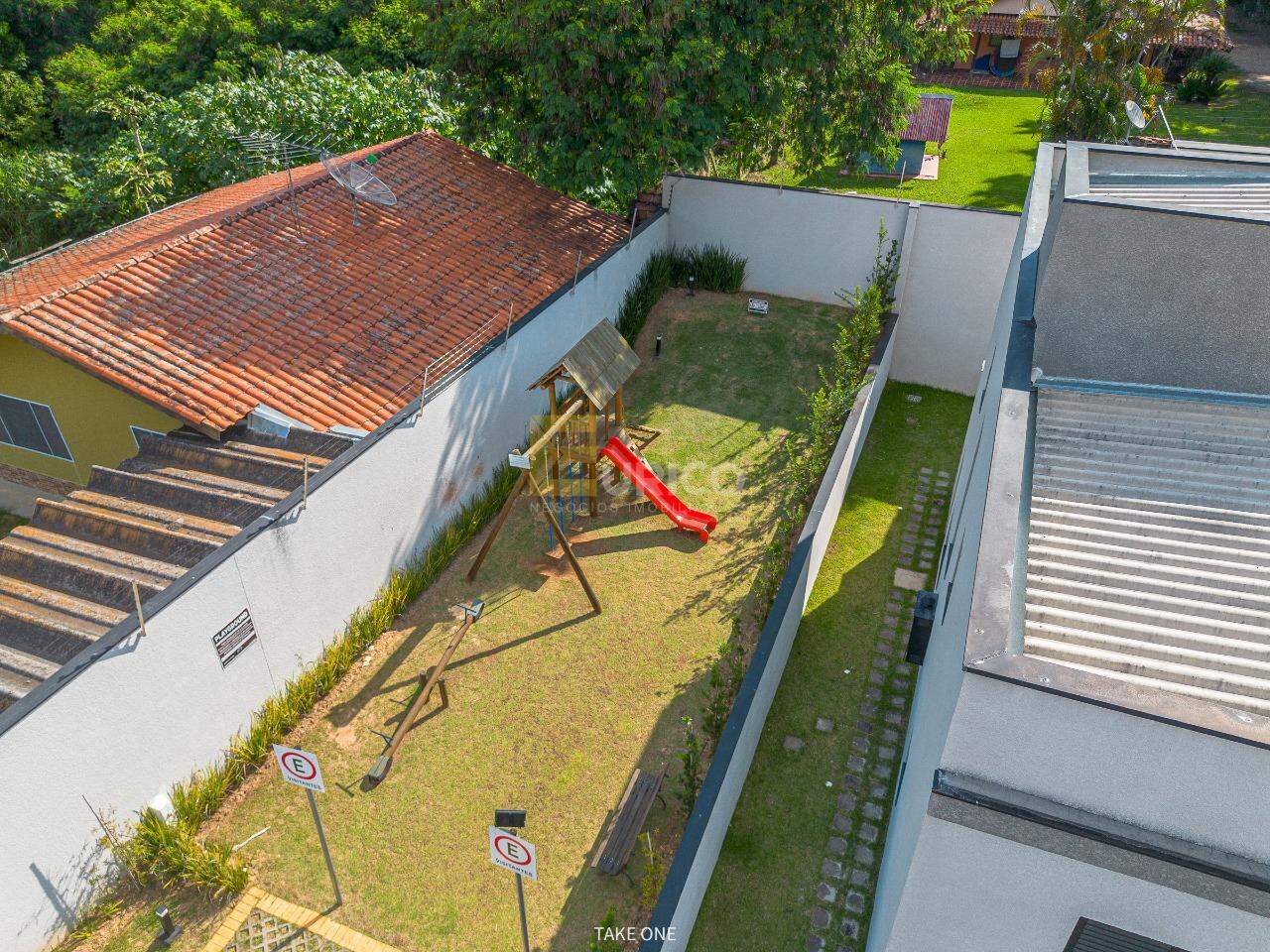 Casa em condomínio à venda no Condomínio Villaggio Maranello em Vinhedo/SP: 