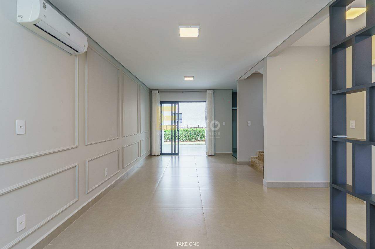 Casa em condomínio à venda no Condomínio Villaggio Maranello em Vinhedo/SP: 