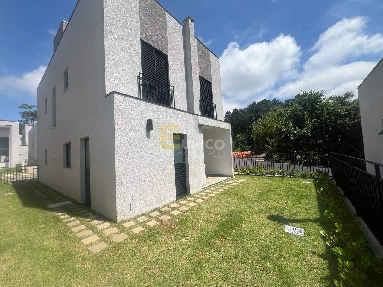 Casa em condomínio à venda no Condomínio Villaggio Maranello em Vinhedo/SP: 