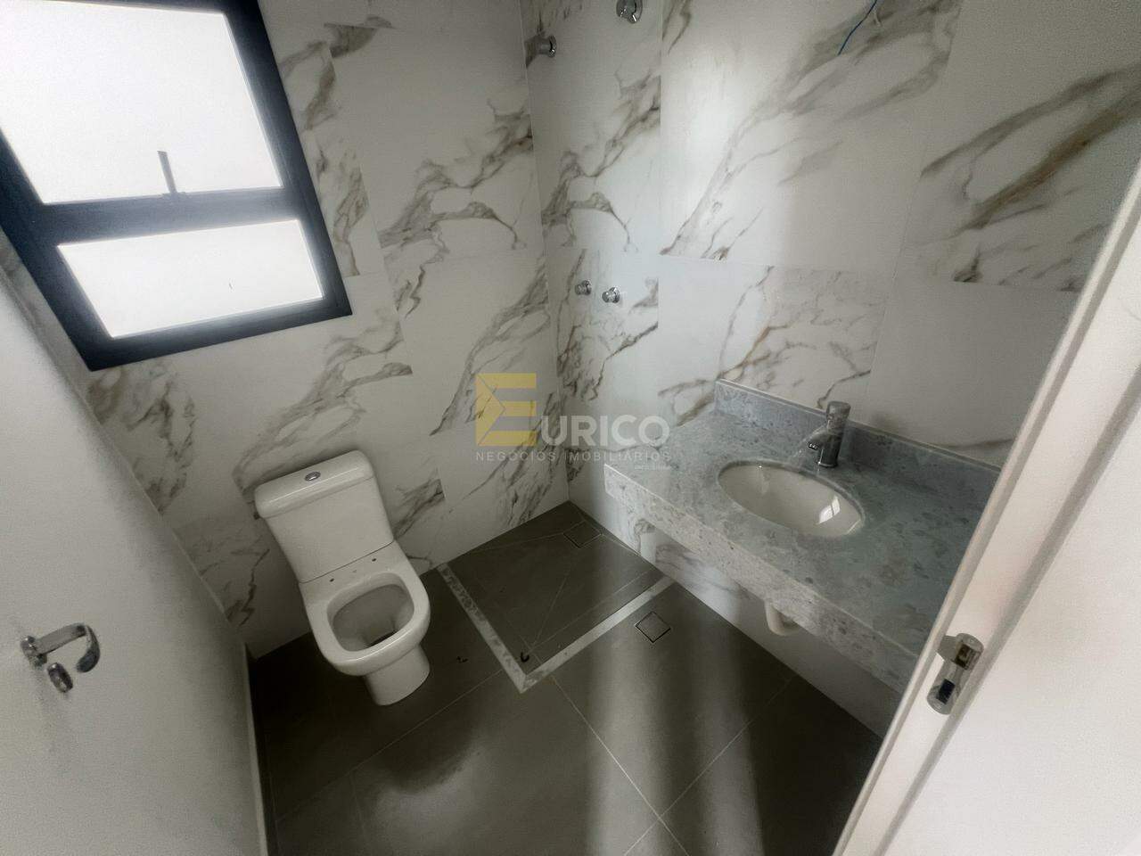 Casa em condomínio à venda no Condomínio Villaggio Maranello em Vinhedo/SP: 