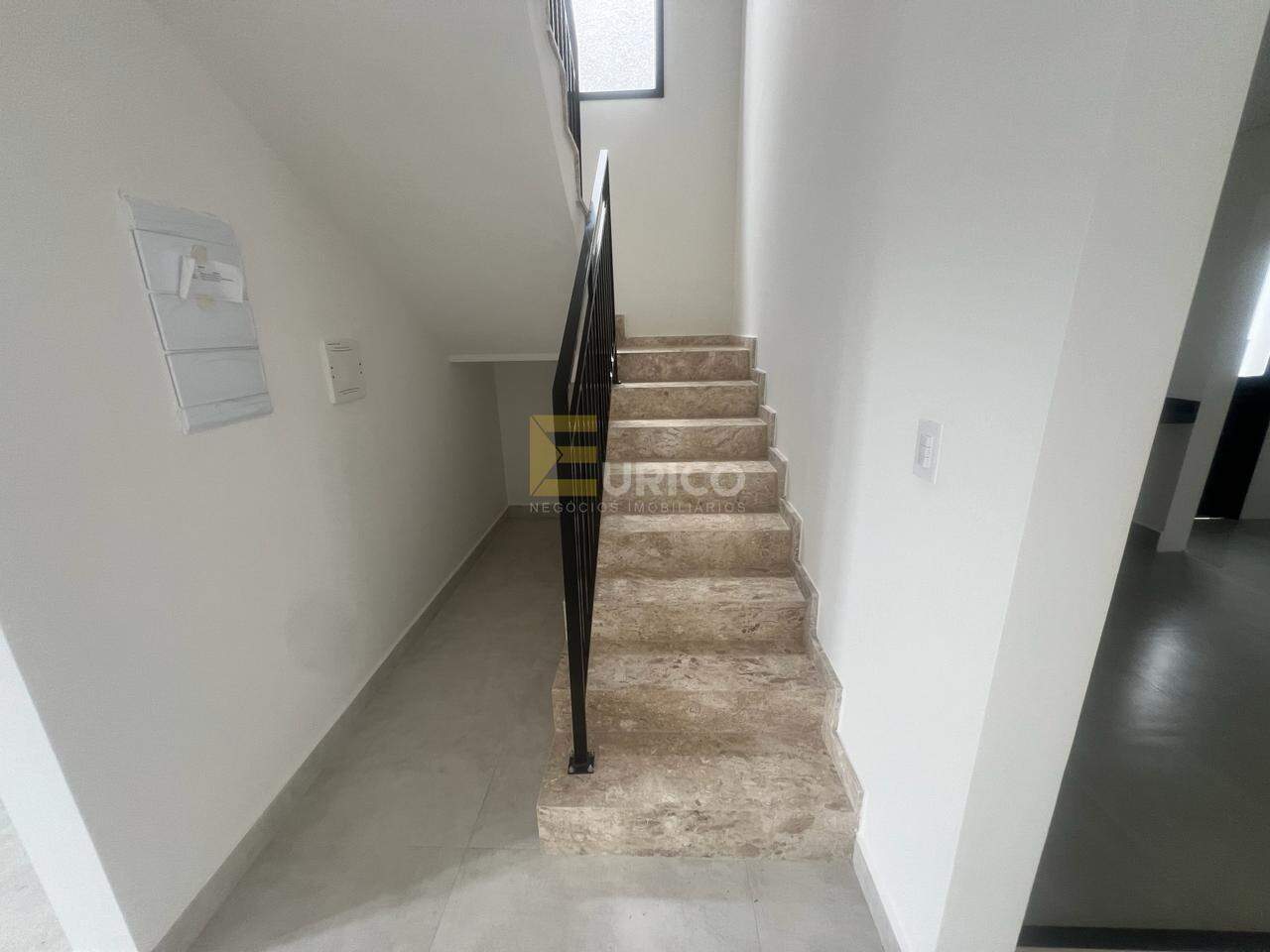 Casa em condomínio à venda no Condomínio Villaggio Maranello em Vinhedo/SP: 