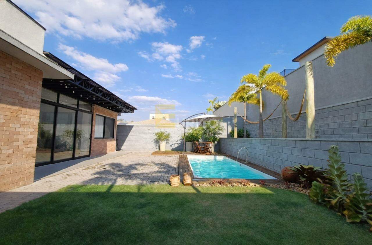 Casa em condomínio à venda no Condomínio Santa Isabel em Louveira/SP: 
