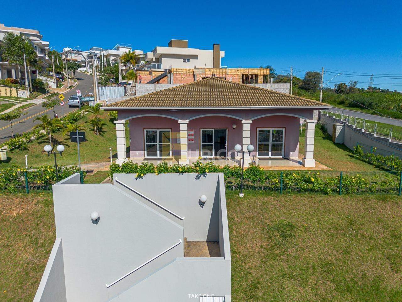 Casa em condomínio à venda no Condomínio Portal do Jequitibá em Valinhos/SP: 