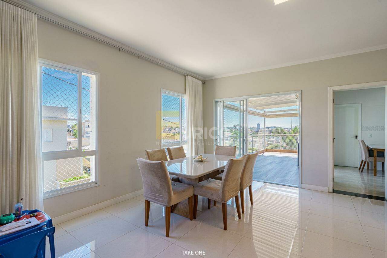 Casa em condomínio à venda no Condomínio Portal do Jequitibá em Valinhos/SP: 