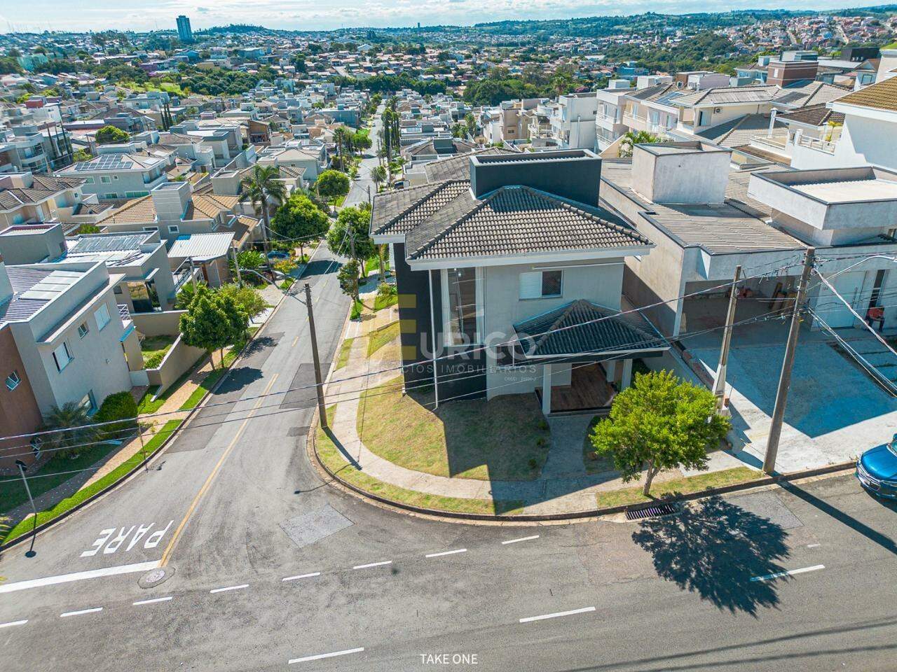 Casa em condomínio à venda no Condomínio Portal do Jequitibá em Valinhos/SP: 