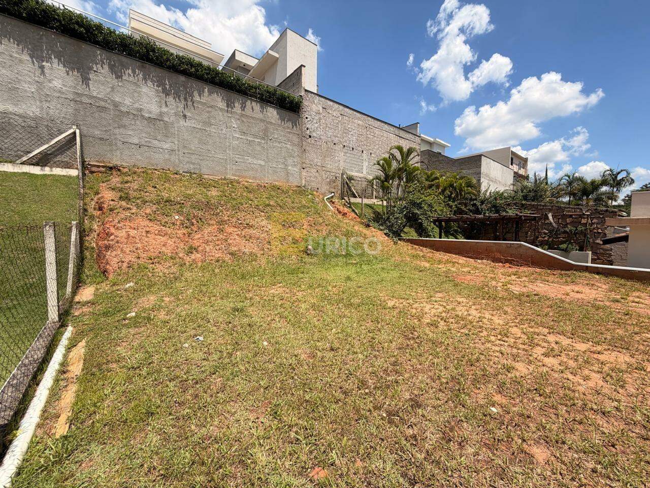 Terreno em Condomínio à venda no Condomínio Reserva dos Vinhedos em Louveira/SP: