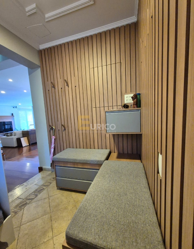 Casa em condomínio à venda no Condomínio Serra dos Cristais em CAJAMAR/SP: 