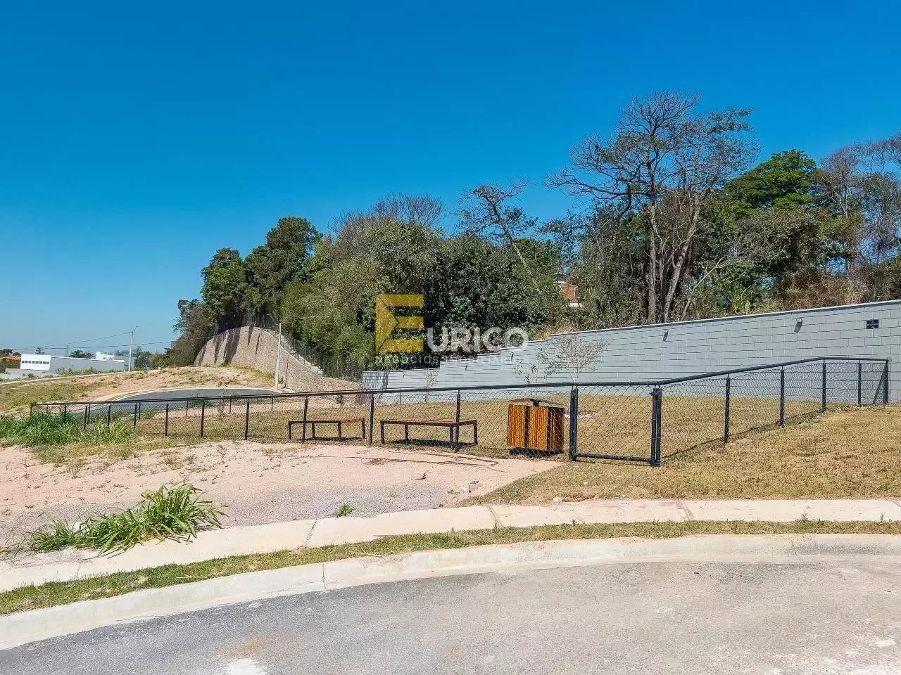 Terreno em Condomínio à venda no Condomínio Residencial San Lucca em Vinhedo/SP: 