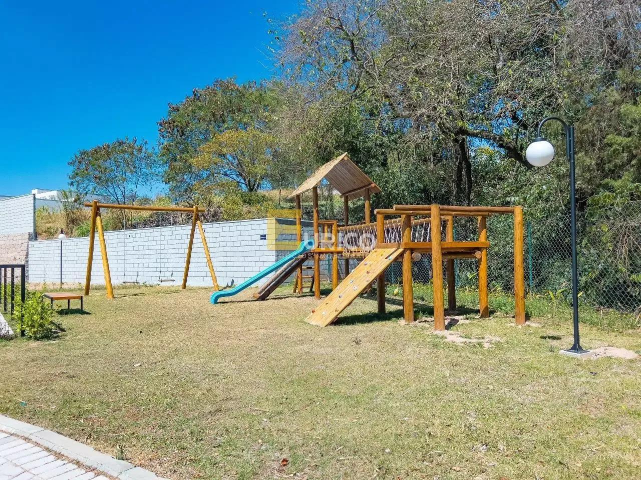 Terreno em Condomínio à venda no Condomínio Residencial San Lucca em Vinhedo/SP: 
