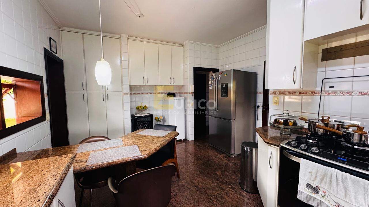 Casa em condomínio à venda no Condomínio Vista Alegre - Sede em Vinhedo/SP: 