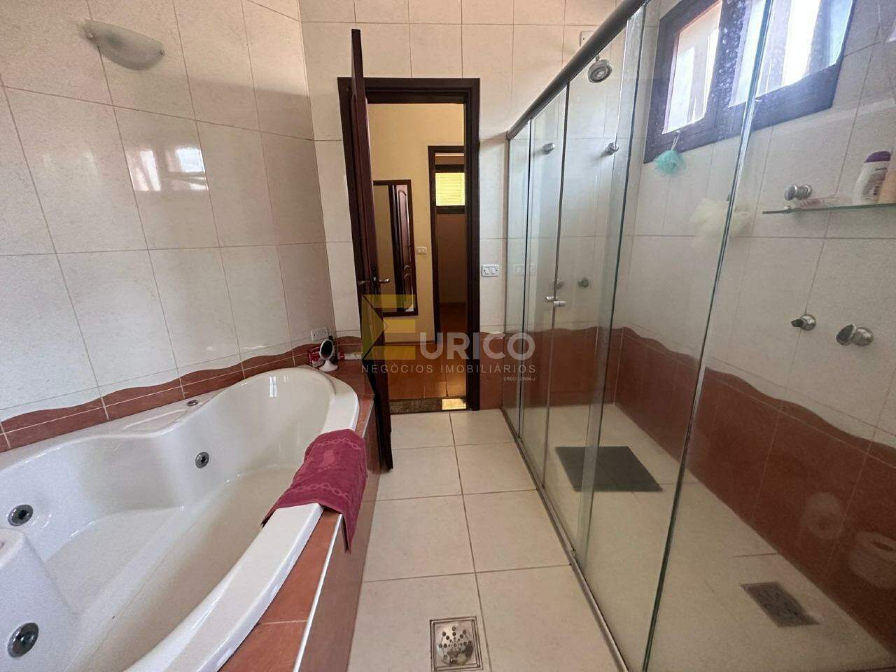 Casa em condomínio à venda no Condomínio Reserva Colonial em Valinhos/SP: 