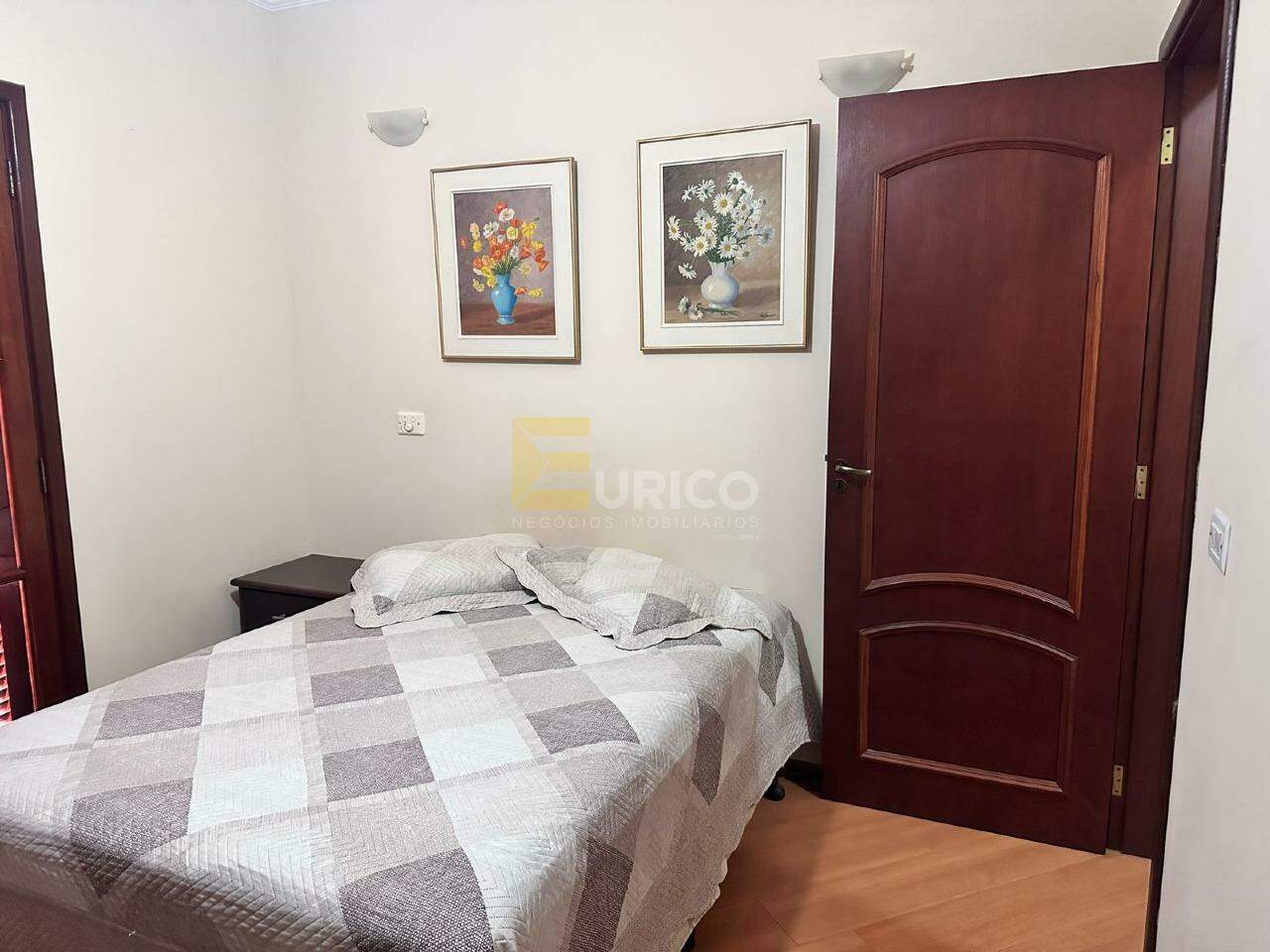 Casa em condomínio à venda no Condomínio Reserva Colonial em Valinhos/SP: 